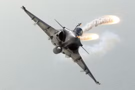Láng giềng Indonesia bất ngờ ký hợp đồng mua 36 siêu tiêm kích Rafale