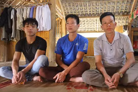 Năm người đòi VKS bồi thường hơn 6 tỷ đồng