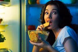 Ăn tối cho 'kẻ thù' có hoàn toàn đúng? 