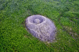 Bí ẩn khó giải ở gò đá vôi nổi tiếng nhất Siberia