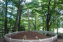 Lộ chi tiết bất ngờ về ngôi mộ Chúa Jesus ở Nhật Bản