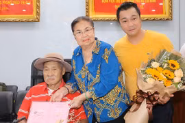 Gallery - NSND LÝ HUỲNH QUA ĐỜI