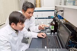Chân dung Giáo sư người Việt vào bảng xếp hạng khoa học uy tín