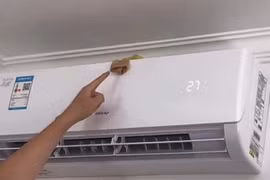 Đặt chiếc tất lên điều hòa, bạn sẽ ngạc nhiên khi biết điều kì diệu