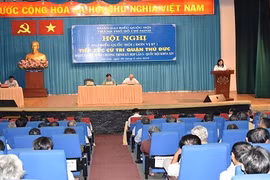 Cử tri TPHCM yêu cầu xử lý trách nhiệm ông Tất Thành Cang