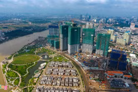 Cổ phiếu Vinhomes tăng đến 110.500 đồng ngày đầu chào sàn