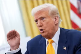 Tổng thống Trump: Làm việc với Nga dễ hơn Ukraine