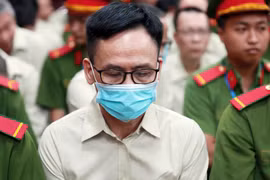 Gallery - LOẠT TRUNG TÂM ĐĂNG KIỂM SAI PHẠM - image 1