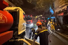 Khẩn trương điều tra làm rõ nguyên nhân vụ cháy tại phố Hàng Lược