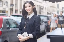Hot girl trà sữa tái xuất: "Gái một con trông mòn con mắt"