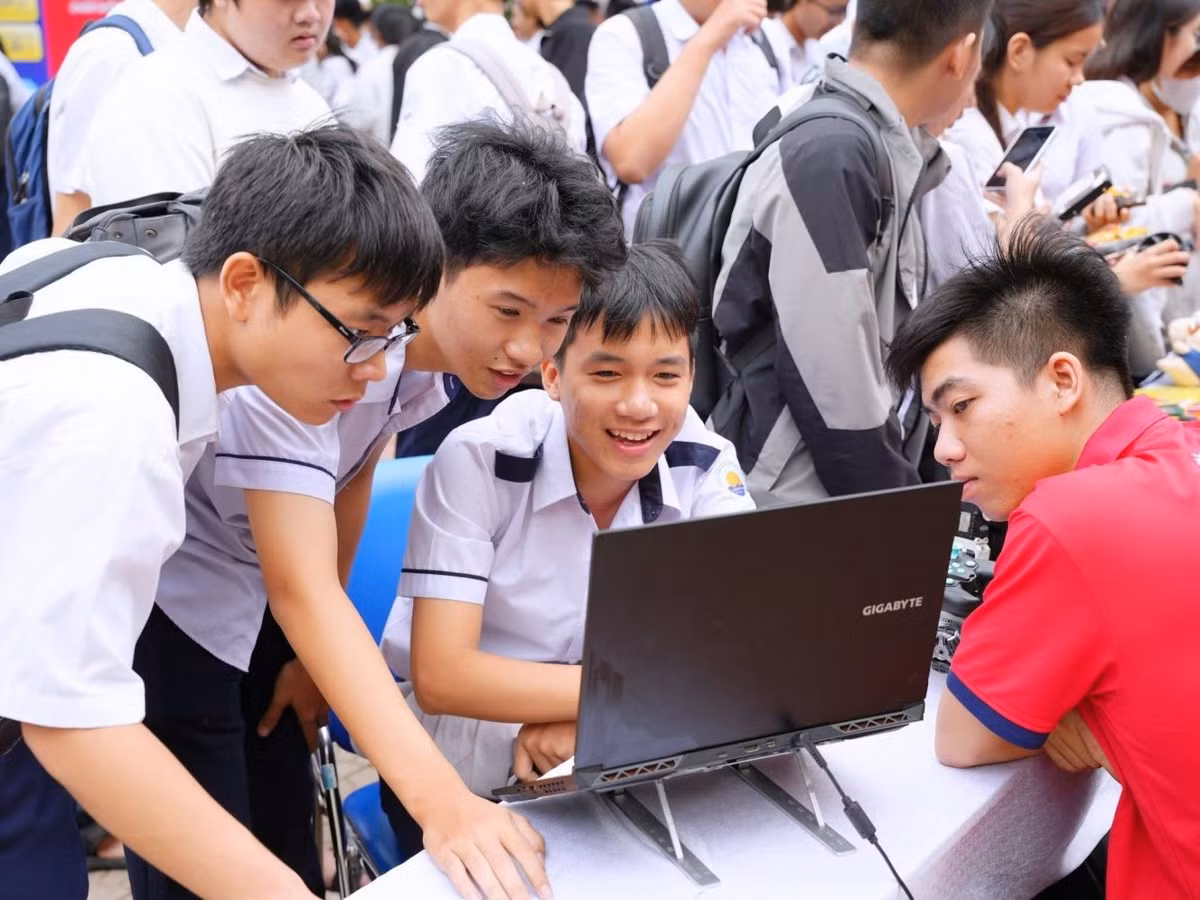 Sau khi có điểm, hãy kiểm tra kỹ kết quả của từng môn thi. Ảnh minh họa/nguồn tbd.edu.vn