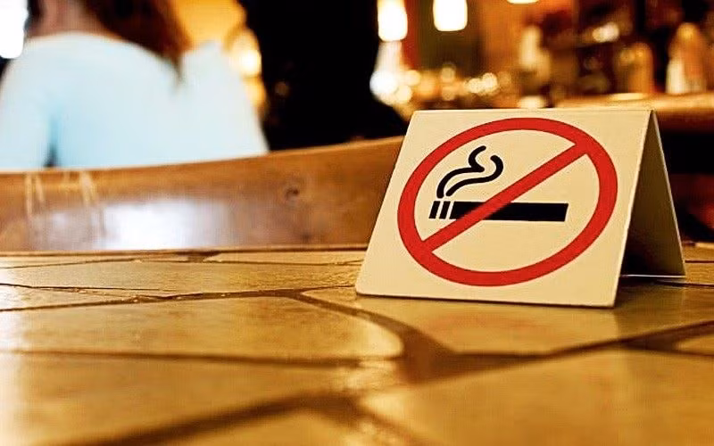 Hút thuốc lá là một trong những nguyên nhân hàng đầu gây ung thư. Ảnh minh họa/ congluan.vn