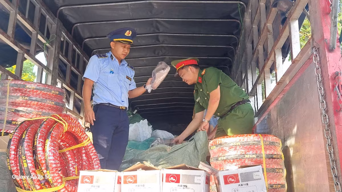 Số vụ vi phạm bị xử lý trong lĩnh vực xâm phạm quyền sở hữu trí tuệ tăng 370,6% (gấp 4,7 lần) so với cùng kỳ năm ngoái. Ảnh DMS