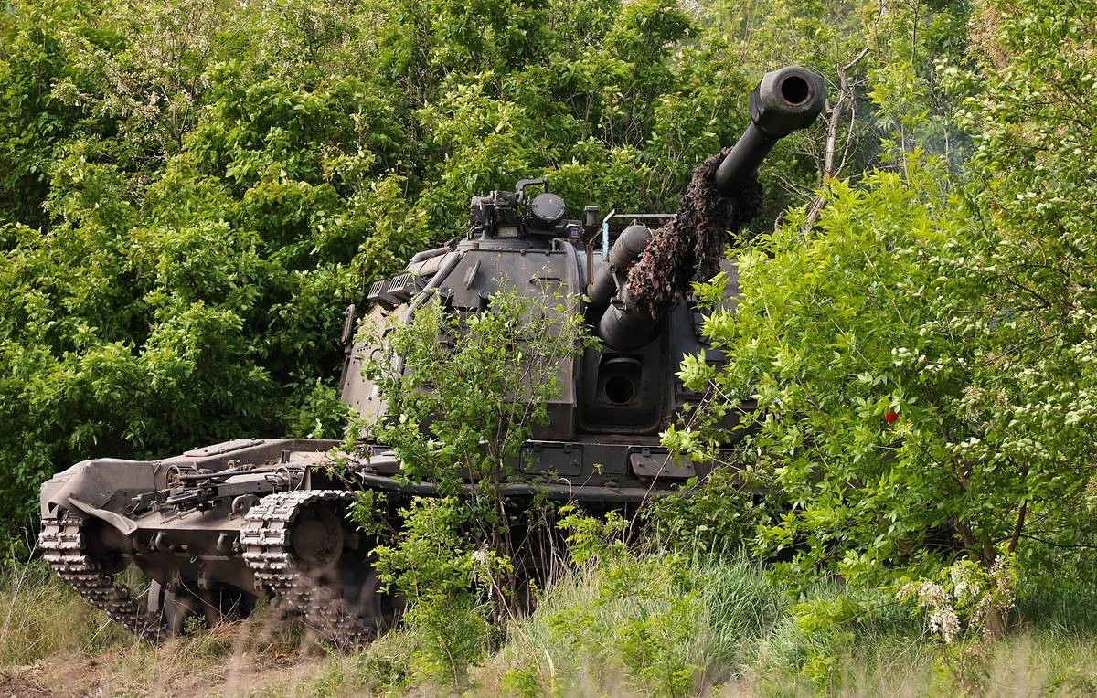 Ukraine tái sử dụng pháo tự hành 2S19 Msta-S thu của Nga 