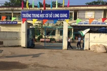 Trường trung học cơ sở Long Giang