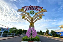Cổng chào huyện Gò Công Đông