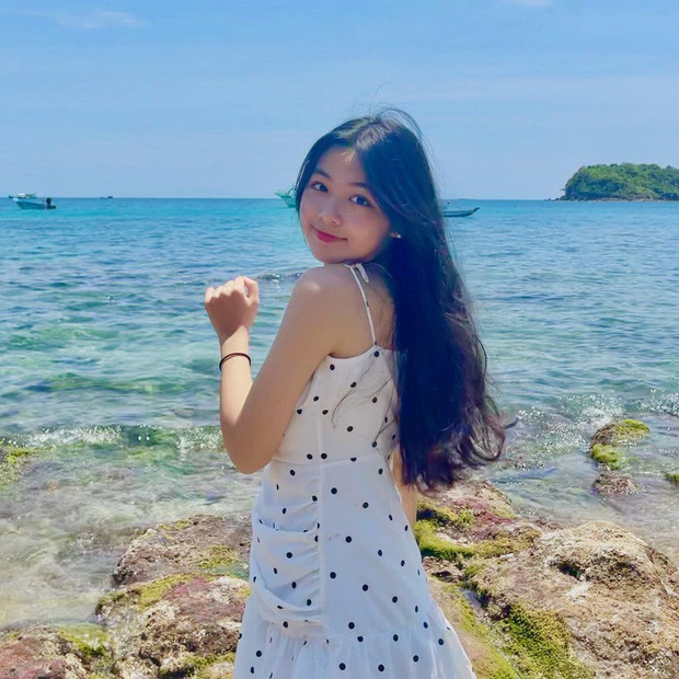 Nhan sắc của Lọ Lem - con gái MC Quyền Linh mê hoặc lòng người Nhan sac cua Lo Lem - con gai MC Quyen Linh me hoac long nguoi