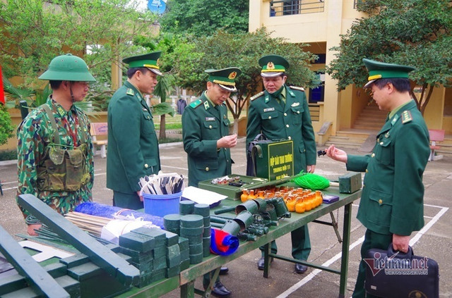 Chuyện về Thiếu tướng biên phòng thông võ, thạo văn - Hình 3 Chuyen ve Thieu tuong bien phong thong vo, thao van-Hinh-3
