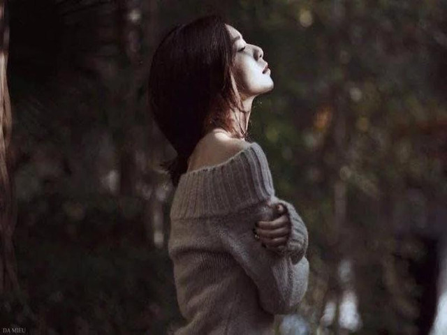 6 thói quen sai lầm khiến phụ nữ cả đời bất hạnh, nghèo hèn - Hình 4 6 thoi quen sai lam khien phu nu ca doi bat hanh, ngheo hen-Hinh-4