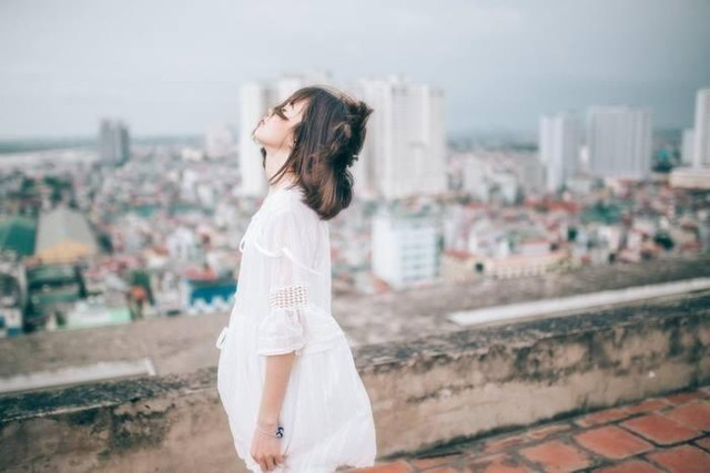 6 thói quen sai lầm khiến phụ nữ cả đời bất hạnh, nghèo hèn - Hình 3 6 thoi quen sai lam khien phu nu ca doi bat hanh, ngheo hen-Hinh-3