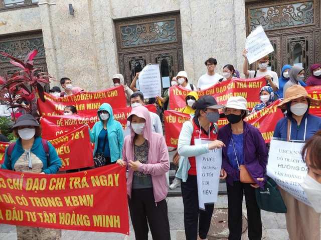 Tân Hoàng Minh đóng cửa công ty, báo công an vì có người đe dọa sử dụng vũ khí? Tan Hoang Minh dong cua cong ty, bao cong an vi co nguoi de doa su dung vu khi?