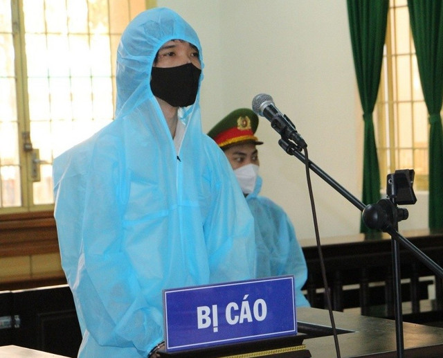 An Giang: Đòi tiêm vắc xin Pfizer, cầm dao chém lực lượng chức năng An Giang: Doi tiem vac xin Pfizer, cam dao chem luc luong chuc nang