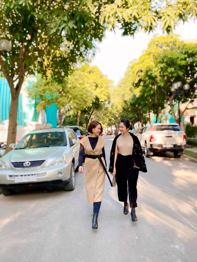 Hồng Diễm lầy lội ở hậu trường phim Hướng dương ngược nắng - Hình 10 Hong Diem lay loi o hau truong phim Huong duong nguoc nang-Hinh-10