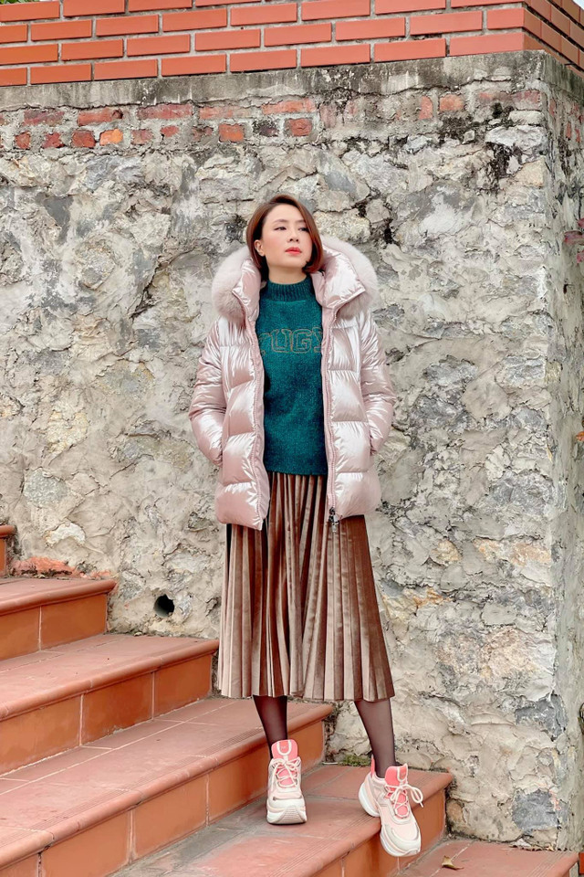 Hồng Diễm lầy lội ở hậu trường phim Hướng dương ngược nắng - Hình 3 Hong Diem lay loi o hau truong phim Huong duong nguoc nang-Hinh-3