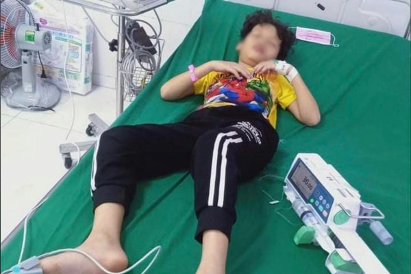 Hậu COVID-19, bé trai 10 tuổi ở Hà Tĩnh bị viêm đa hệ nguy kịch ảnh 1 Hậu COVID-19, bé trai 10 tuổi ở Hà Tĩnh bị viêm đa hệ nguy kịch ảnh 1