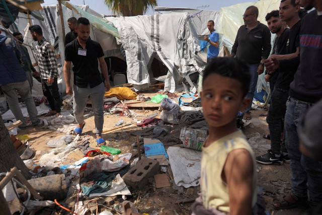 Hiện trường Israel không kích bệnh viện Gaza, nhiều thương vong - Hình 3 Hien truong Israel khong kich benh vien Gaza, nhieu thuong vong-Hinh-3
