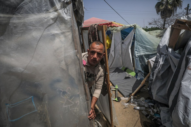 Hiện trường Israel không kích bệnh viện Gaza, nhiều thương vong - Hình 2 Hien truong Israel khong kich benh vien Gaza, nhieu thuong vong-Hinh-2