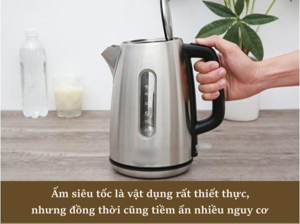 Nhận phòng khách sạn, phải đun nước sôi đổ ngay vào WC vì... - Hình 2 Nhan phong khach san, phai dun nuoc soi do ngay vao WC vi...-Hinh-2