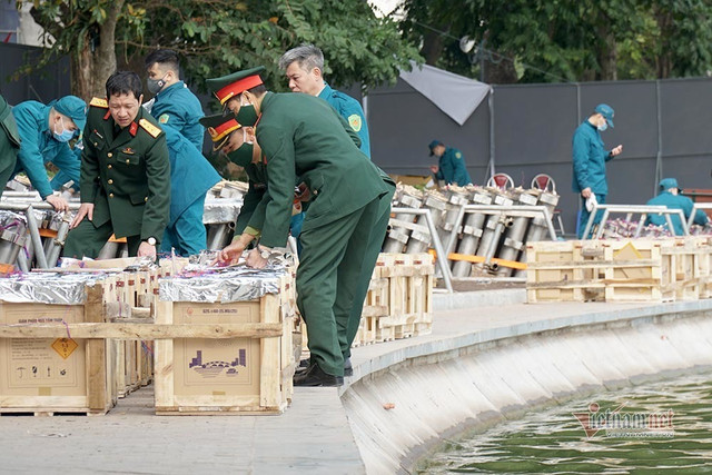 Bên trong trận địa pháo chờ “khai hỏa” chào năm mới ở Hà Nội - Hình 5 Ben trong tran dia phao cho “khai hoa” chao nam moi o Ha Noi-Hinh-5