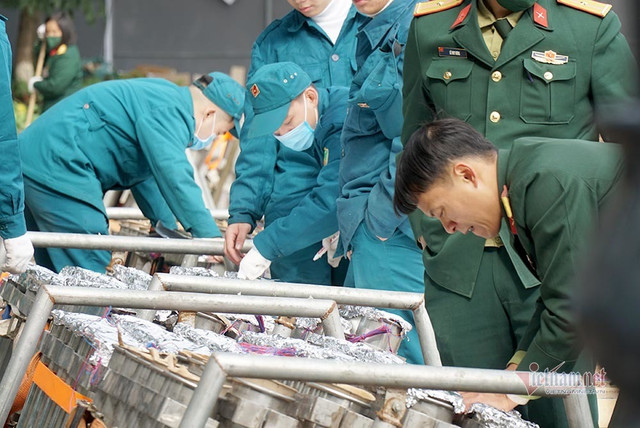 Bên trong trận địa pháo chờ “khai hỏa” chào năm mới ở Hà Nội - Hình 6 Ben trong tran dia phao cho “khai hoa” chao nam moi o Ha Noi-Hinh-6