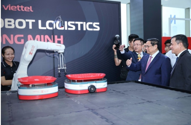 Chủ tịch VUSTA Phan Xuân Dũng tham dự ngày hội Đổi mới sáng tạo Việt Nam 2024 - Hình 10 Chu tich VUSTA Phan Xuan Dung tham du ngay hoi Doi moi sang tao Viet Nam 2024-Hinh-10