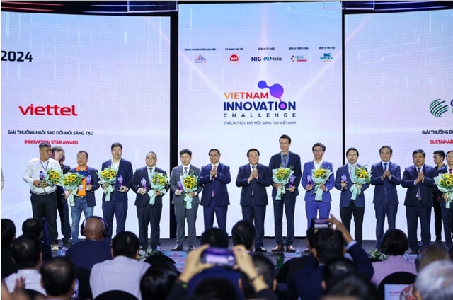 Chủ tịch VUSTA Phan Xuân Dũng tham dự ngày hội Đổi mới sáng tạo Việt Nam 2024 - Hình 6 Chu tich VUSTA Phan Xuan Dung tham du ngay hoi Doi moi sang tao Viet Nam 2024-Hinh-6