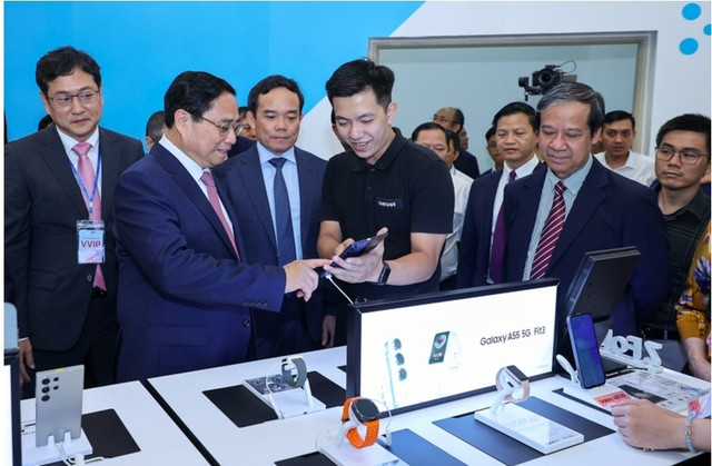 Chủ tịch VUSTA Phan Xuân Dũng tham dự ngày hội Đổi mới sáng tạo Việt Nam 2024 - Hình 11 Chu tich VUSTA Phan Xuan Dung tham du ngay hoi Doi moi sang tao Viet Nam 2024-Hinh-11