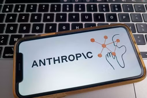 [VIDEO] Anthropic cảnh báo AI vượt tầm kiểm soát, kêu gọi tạm dừng toàn cầu