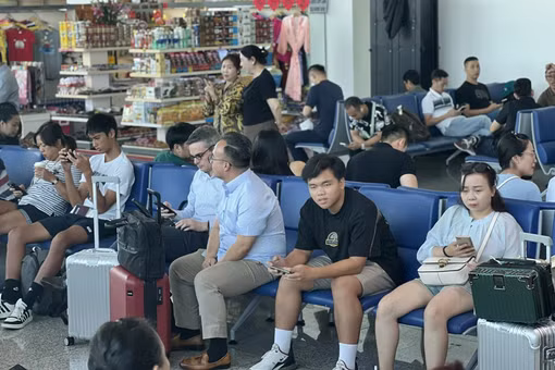 [VIDEO] Giá vé máy bay 2/9 tăng gấp đôi, hãng mở thêm đường bay