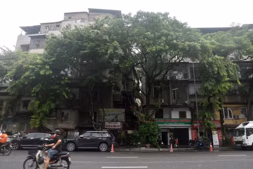 [VIDEO] Chung cư cũ phố cổ Hà Nội sắp thay bằng cao ốc 21 tầng