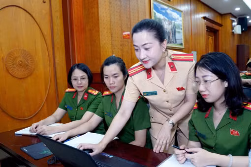 [VIDEO] Tra cứu GPLX trực tuyến tại Hà Nội – Tiện lợi và nhanh chóng