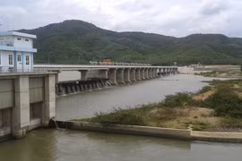 Công trình thủy lợi giá rẻ: Ngân sách được lợi và thách thức lớn trong quản trị rủi ro?