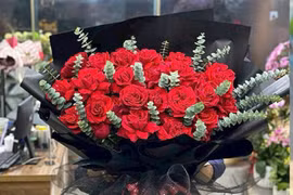 Đại hội Đảng bộ TP HCM lần thứ I: Không nhận quà tặng, hoa chúc mừng