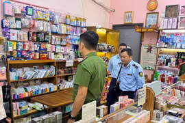 Thu giữ hơn 500 mỹ phẩm nghi nhập lậu tại Cần Thơ