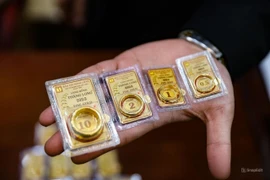 Giá vàng hôm nay 30/8/2025: Thế giới tăng chóng mặt, SJC vút lên đỉnh cao mới