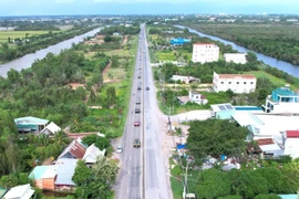 Tân Hưng, Tây Ninh: Một nhà thầu dự gói mua sắm thiết bị hơn 900 triệu đồng
