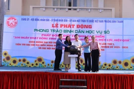 TPHCM tái khởi động 'Bình dân học vụ' thời 4.0, phổ cập kỹ năng số toàn dân
