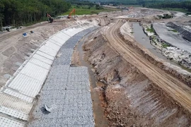 Đê kè Hải Dương và cú "lội ngược dòng" ngoạn mục tại Bình Dương: Năng lực thực sự?