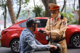 Mùng 2 Tết: CSGT xử lý hơn 5.600 vi phạm, nhiều ca nồng độ cồn