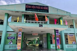 Bệnh viện Phổi Đà Nẵng: Nhà thầu vắc xin bị "khóa sóng" vì bỏ dở cuộc chơi